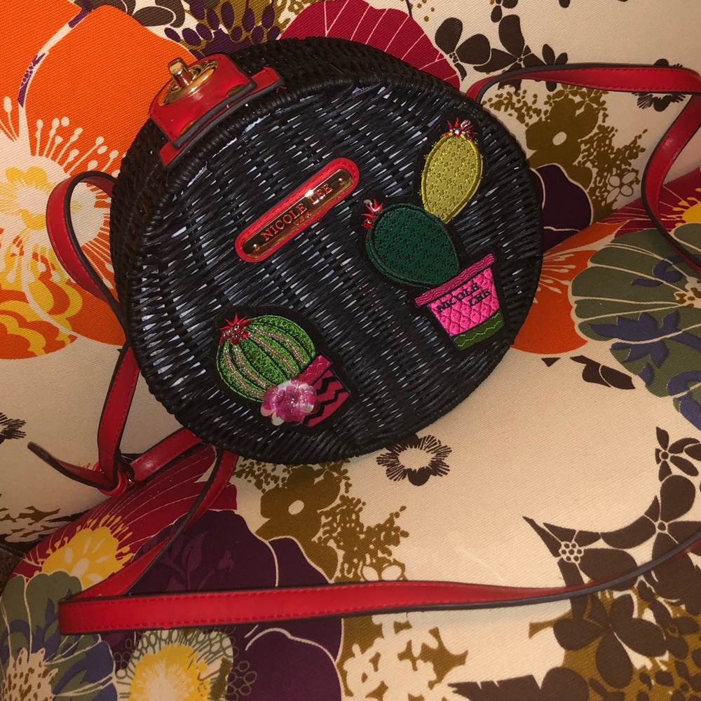 Cute Nicole Lee Purse 👛